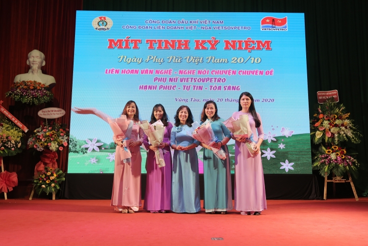 Phụ nữ Vietsovpetro lan toả yêu thương – Hạnh phúc, tự tin, tỏa sáng Phụ nữ Vietsovpetro hạnh phúc, tự tin tỏa sáng