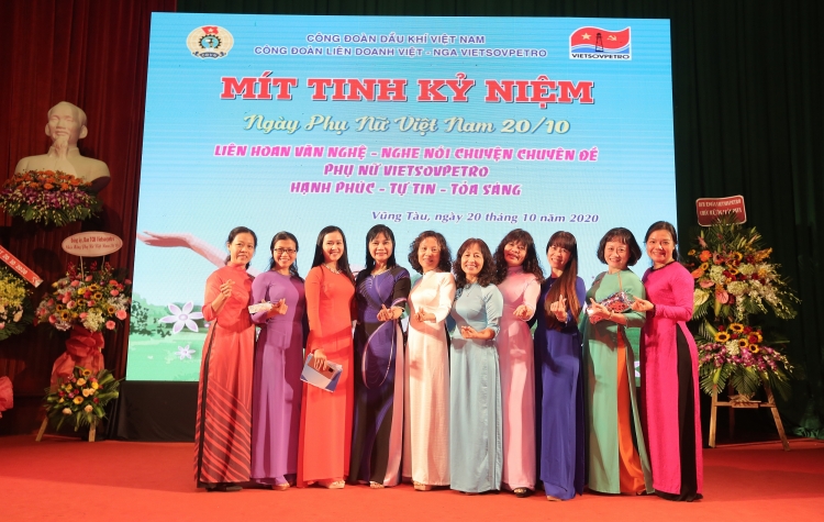 Phụ nữ Vietsovpetro lan toả yêu thương – Hạnh phúc, tự tin, tỏa sáng Phụ nữ Vietsovpetro hạnh phúc, tự tin tỏa sáng