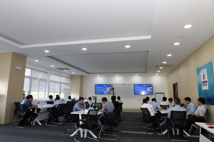 PVCollege bế giảng khóa đào tạo Phát triển năng lực quản lý cho Petrovietnam