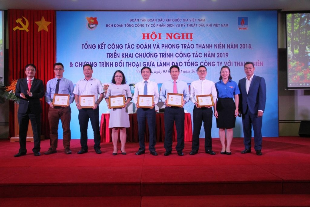 lanh dao ptsc doi thoai voi doan vien thanh nien