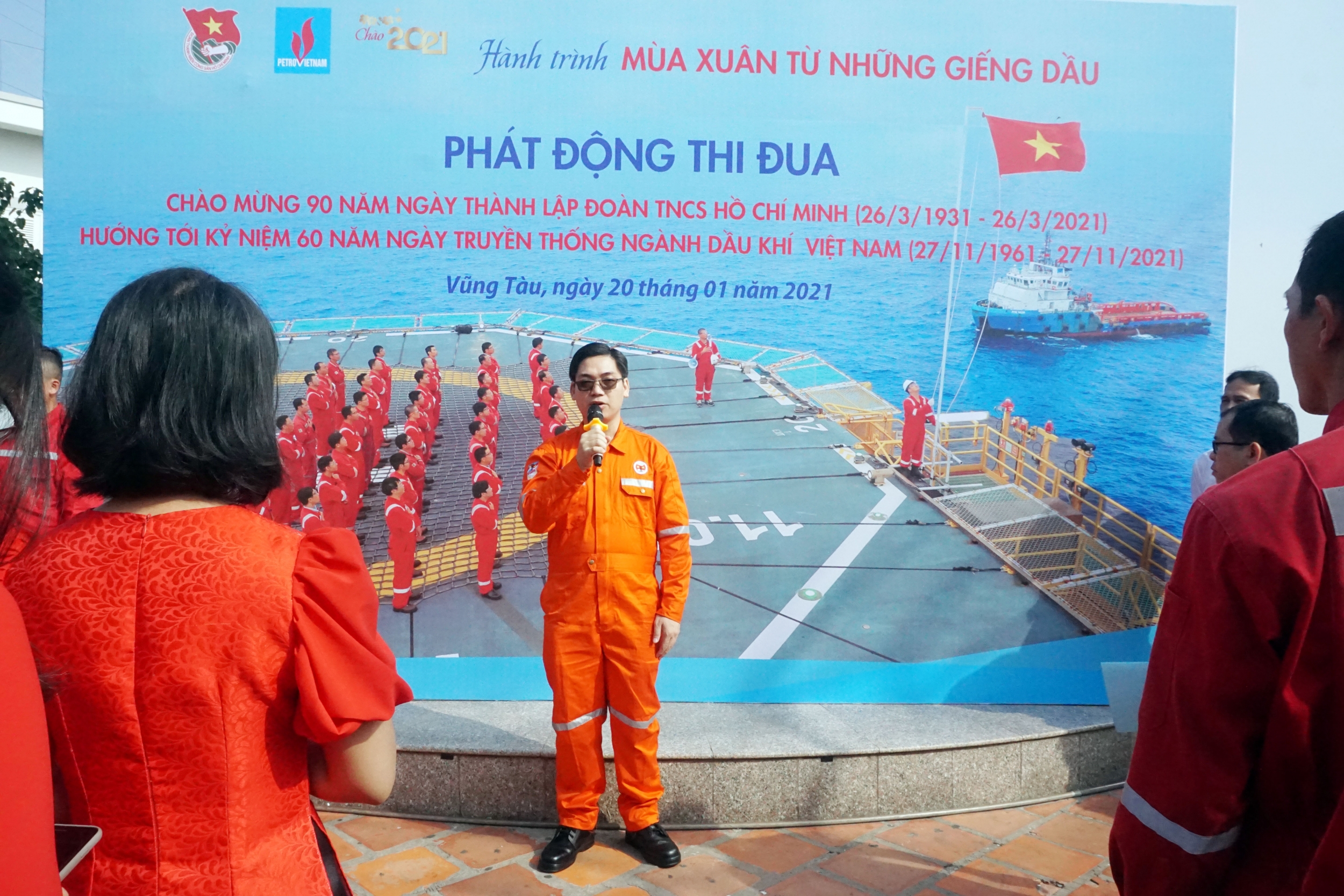 Phát động thi đua “Tuổi trẻ Dầu khí tiếp nối truyền thống, lan tỏa văn hóa Petrovietnam”