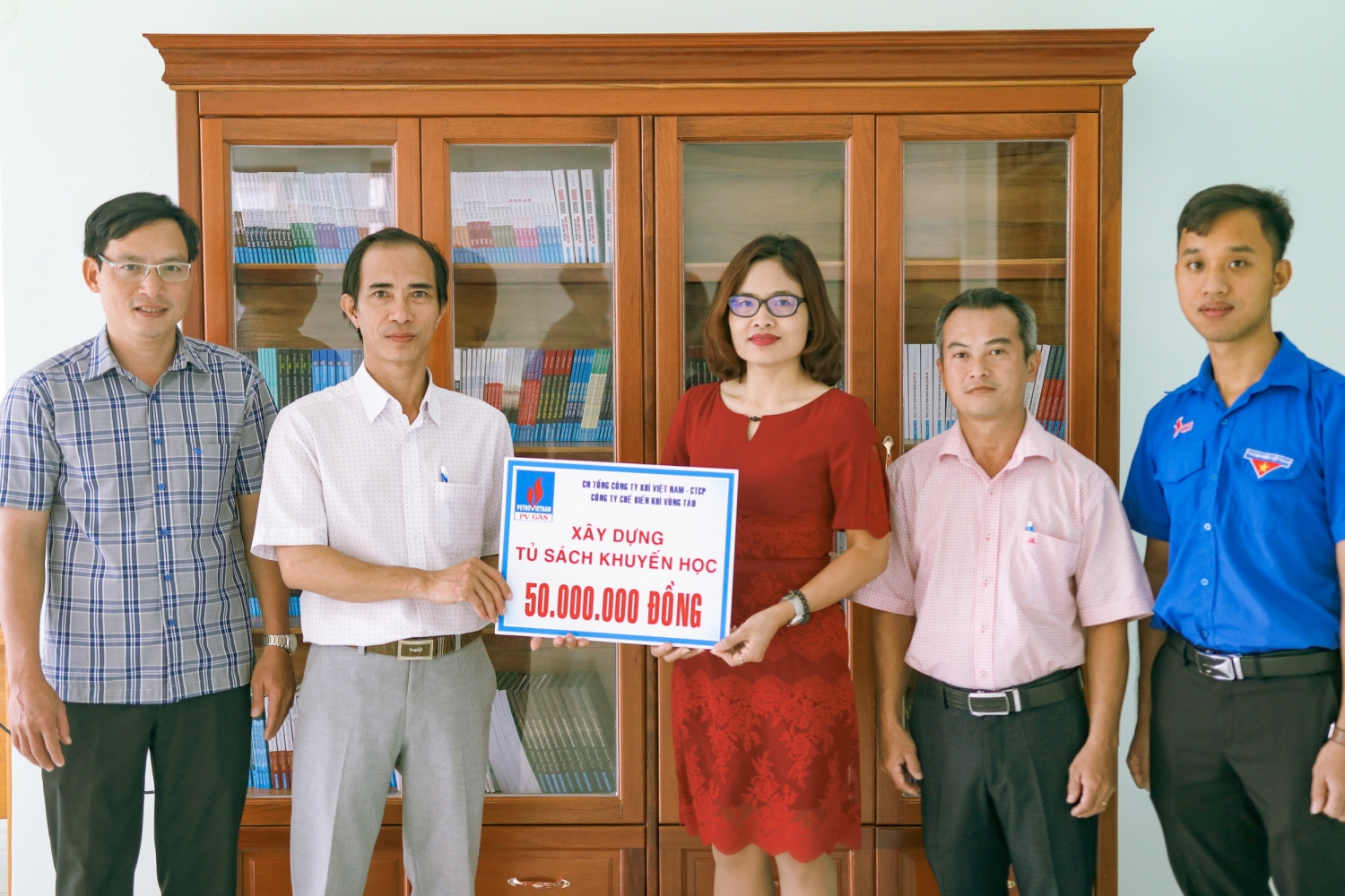 Chi phí tài trợ là 50 triệu đồng cho mỗi trường