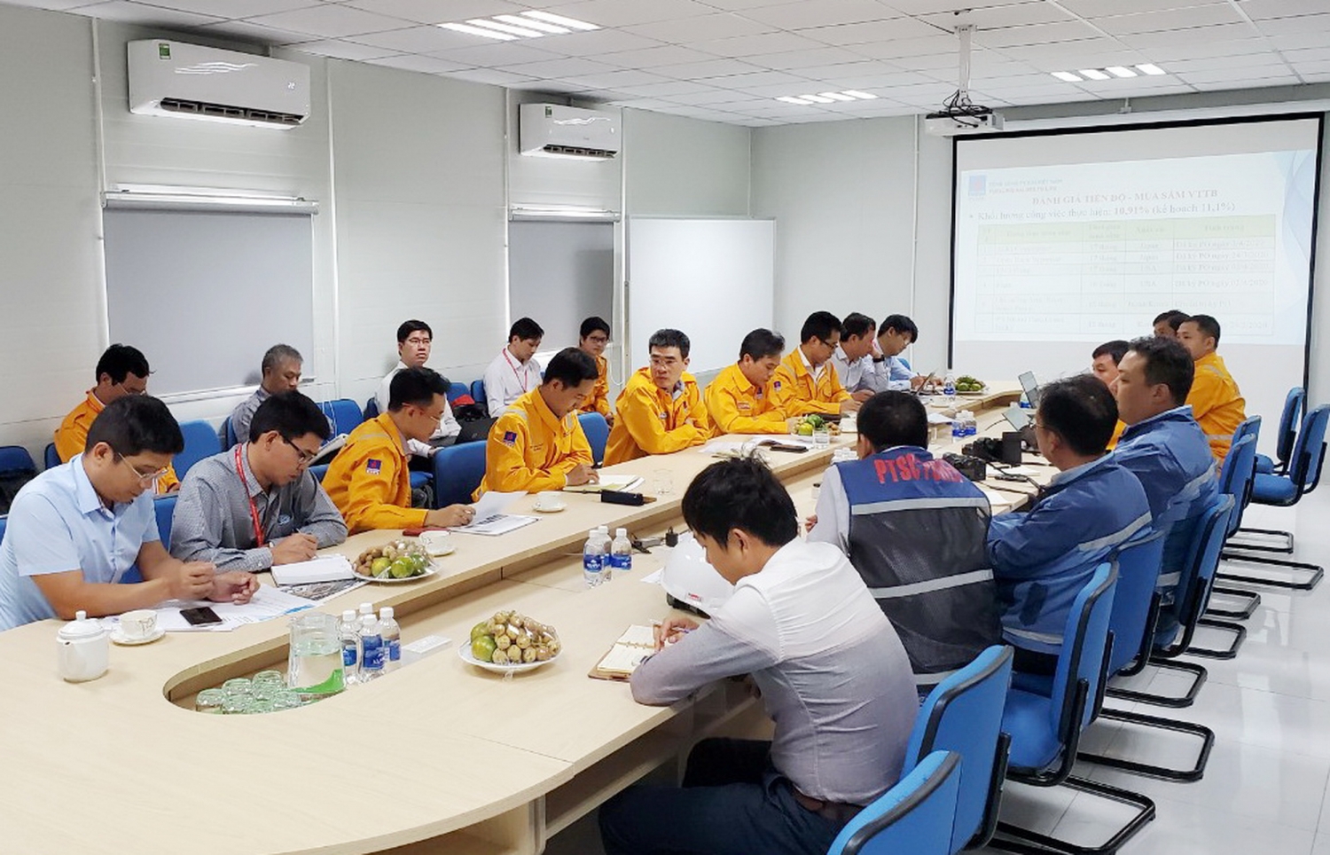 tong giam doc pv gas kiem tra va trien khai cong tac tren cong truong cac du an trong diem