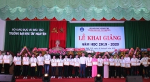 Đạm Cà Mau trao học bổng cho sinh viên Đại học Tây Nguyên