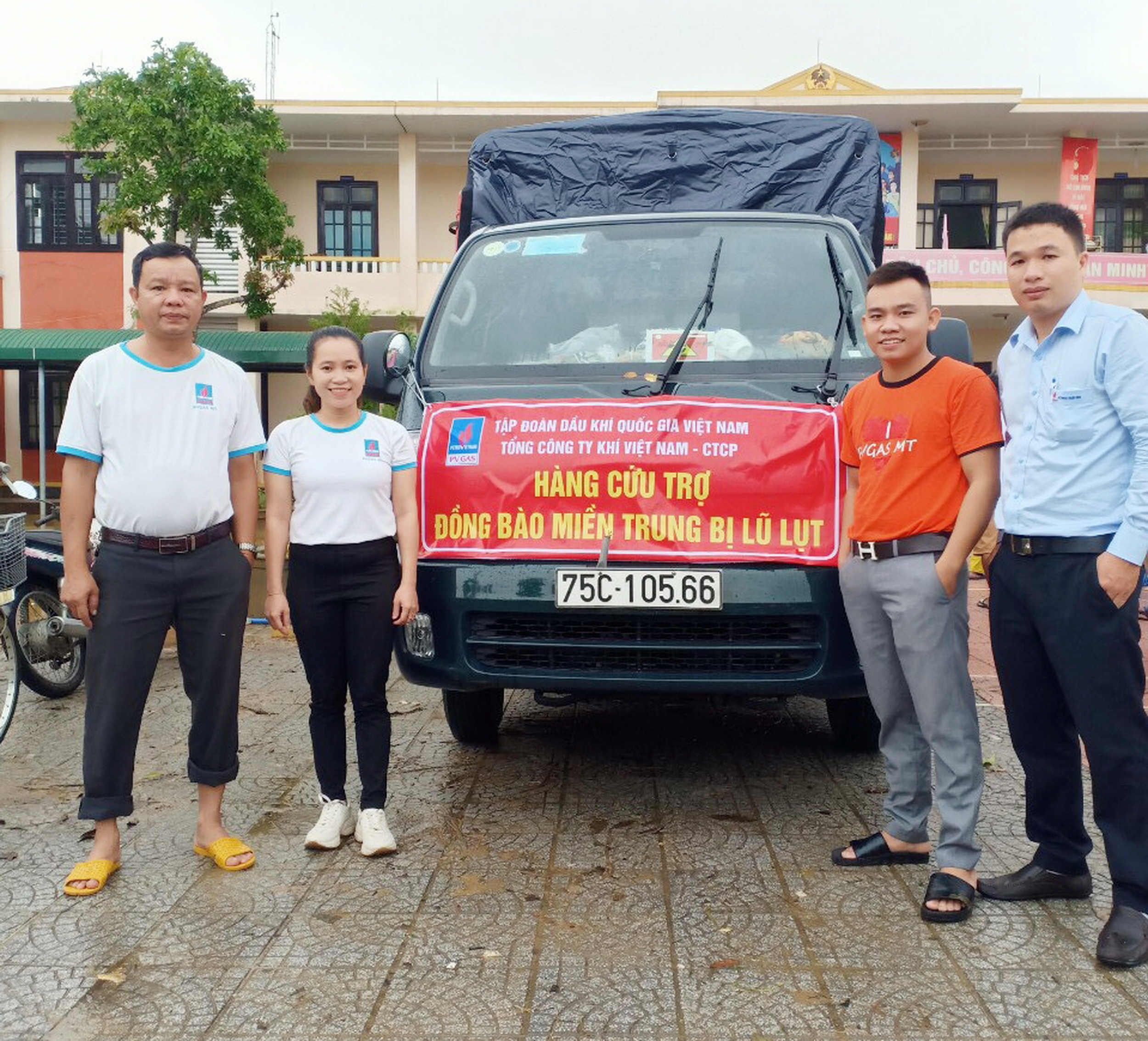 5700-ung-ho-quangtri-2-1
