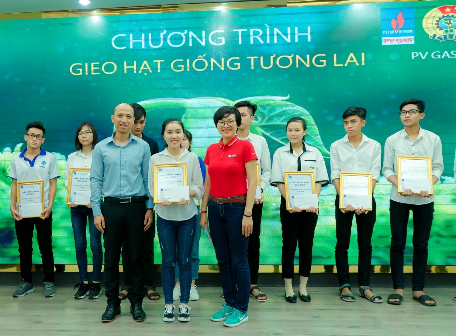 kcm trao hoc bong cho sinh vien trong chuong trinh gieo hat giong tuong lai nam 2019