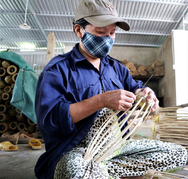 Độc đáo nghề làm lồng đèn hơn 400 tuổi ở Hội An - 3