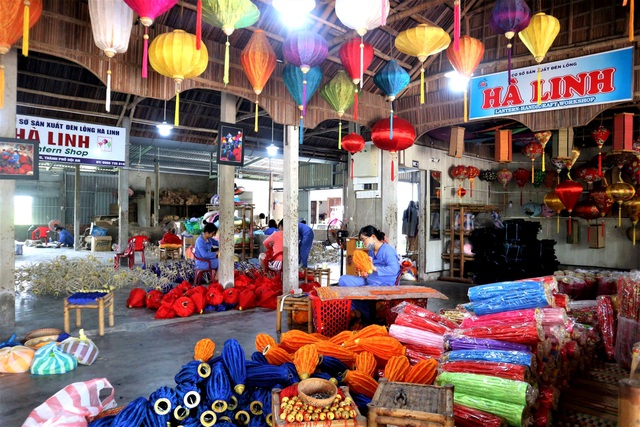 Độc đáo nghề làm lồng đèn hơn 400 tuổi ở Hội An - 9