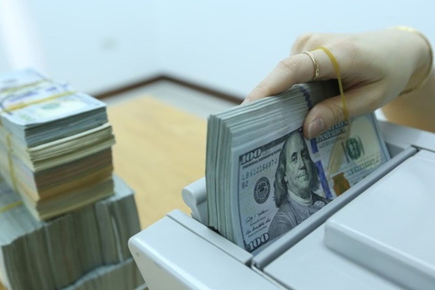 Tỷ giá ngoại tệ hôm nay 6/7: Đồng USD nhích tăng chờ thông tin từ Fed