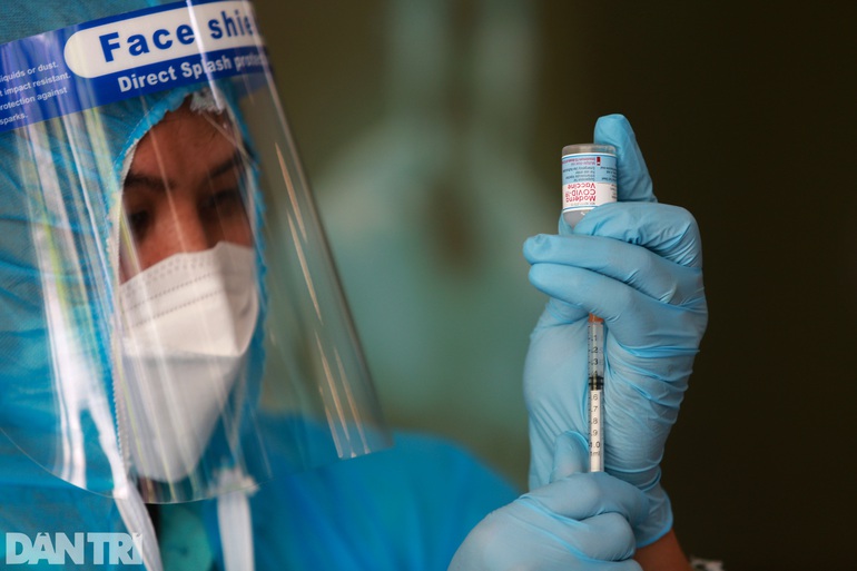 Những phản ứng phụ trẻ 5-11 tuổi có thể gặp sau tiêm vaccine Covid-19? - 1