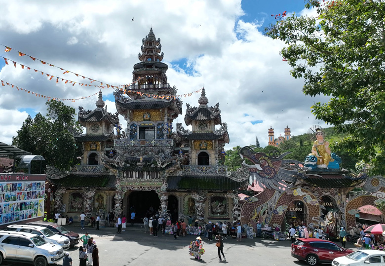 Chiêm bái công trình kiến trúc tâm linh đặc sắc ở chùa Linh Phước