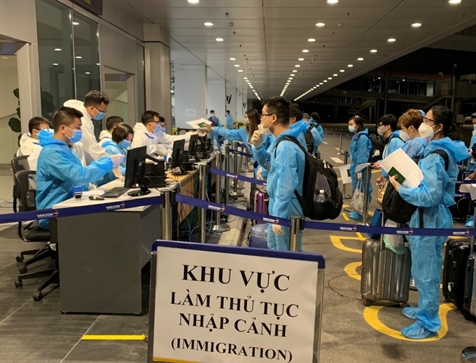 Hà Nội giao quận, huyện giám sát khách quốc tế nhập cảnh