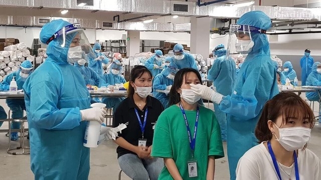 Không cần xét nghiệm Covid-19 đối với người lao động đã tiêm 2 mũi vắc xin
