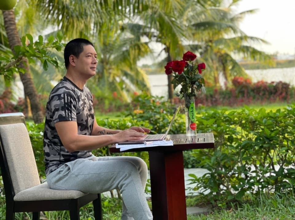 Sao Việt ngày 4/11: Dân mạng 