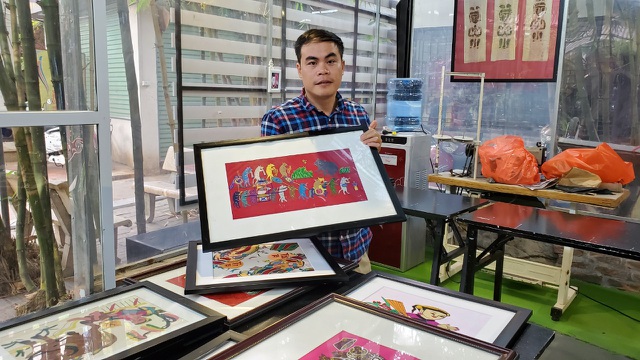 Người đàn ông khuyết tật thành công với ý tưởng biến rác thành tiền - 1