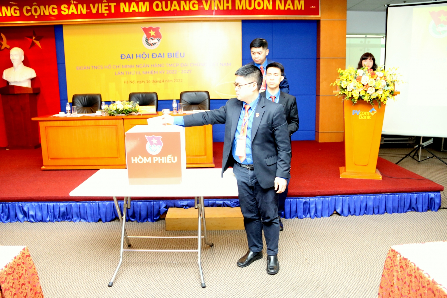 Tuổi trẻ PVcomBank khẳng định vai trò tiên phong, sáng tạo, hiệu quả và khát vọng trong nhiệm kỳ mới Tuổi trẻ PVcomBank khẳng định vai trò tiên phong, sáng tạo, hiệu quả và khát vọng trong nhiệm kỳ mới