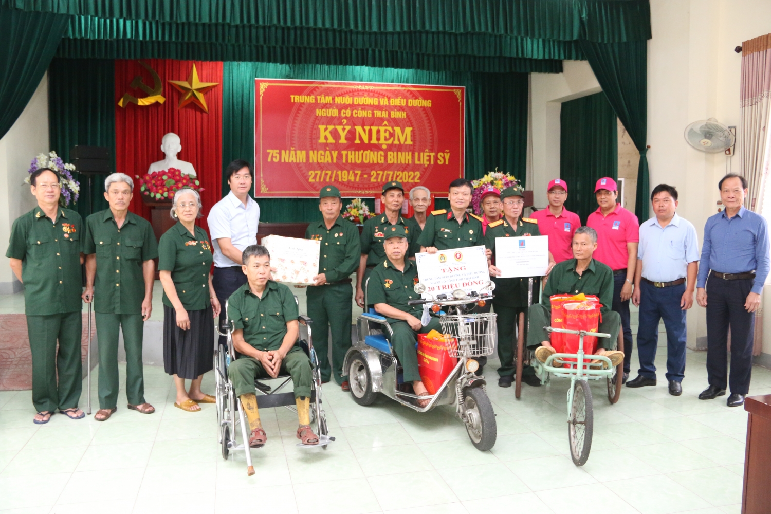 Hội CCB Tập đoàn và Công đoàn DKVN tri ân các thương bệnh binh, người có công tại Thái Bình, Hà Nam Hội CCB Tập đoàn và Công đoàn DKVN tri ân các thương bệnh binh, người có công tại Thái Bình, Hà Nam