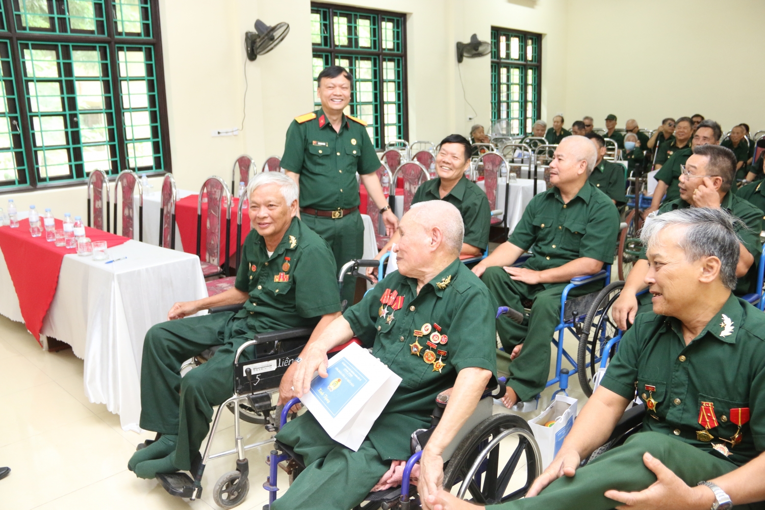 Hội CCB Tập đoàn và Công đoàn DKVN tri ân các thương bệnh binh, người có công tại Thái Bình, Hà Nam