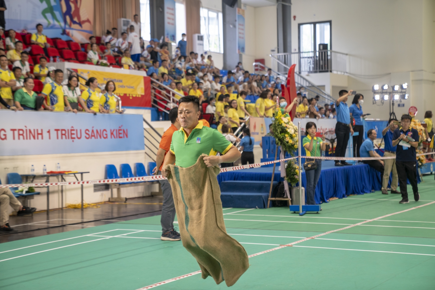 Toàn cảnh Hội thao ngành Dầu khí năm 2022 khu vực phía Bắc Toàn cảnh Hội thao ngành Dầu khí năm 2022 khu vực phía Bắc