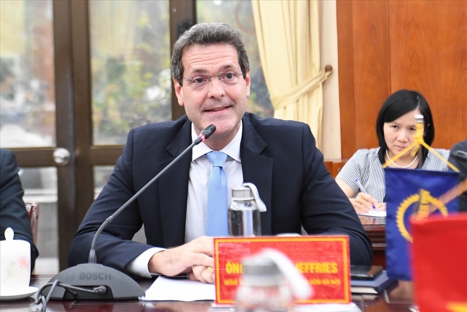 Ông Andrew Jeffries, Giám đốc Quốc gia của ADB tại Việt Nam, 