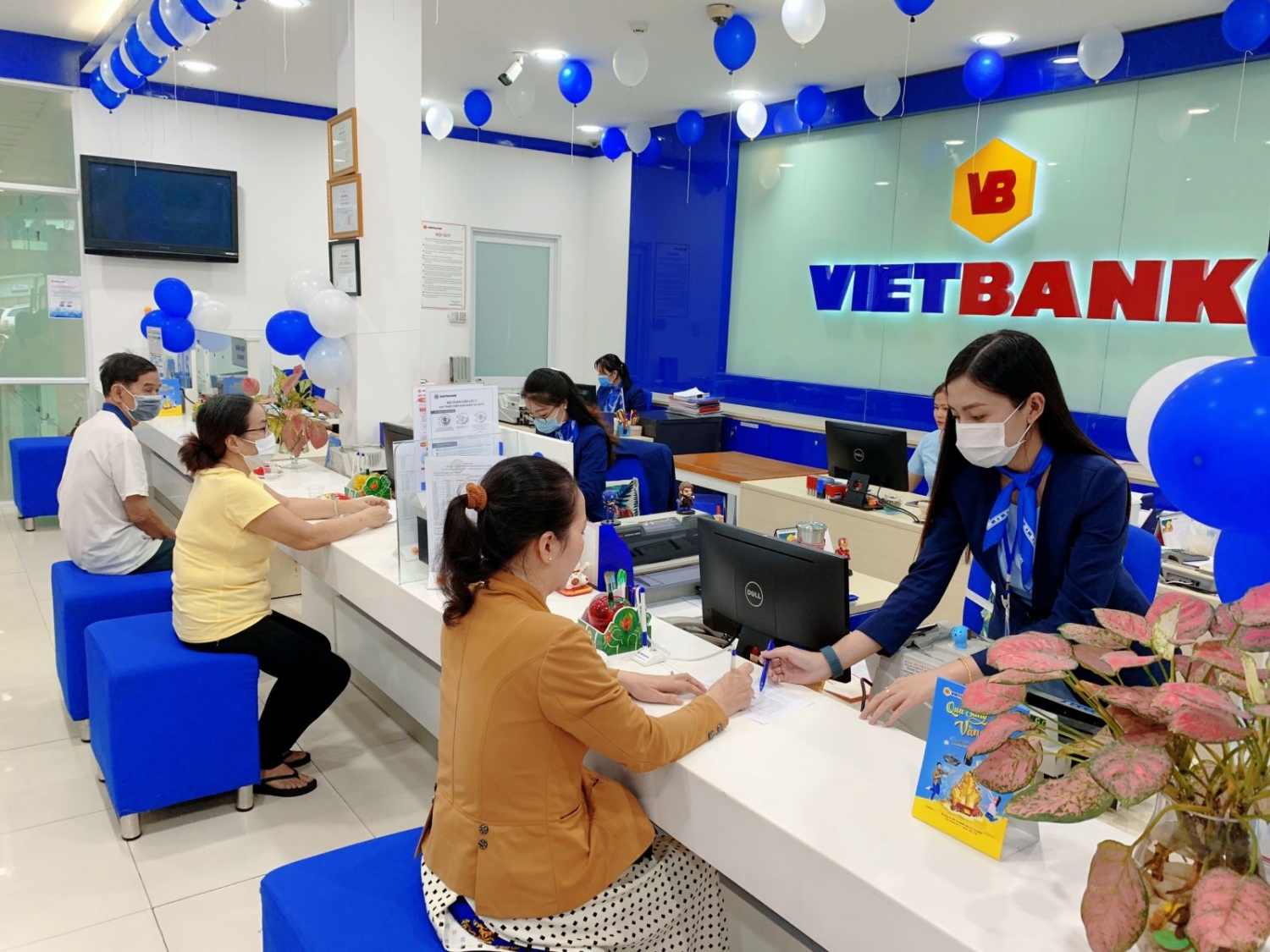 Tin ngân hàng ngày 28/1: Năm 2021, HDBank báo lãi 8.070 tỷ đồng, tăng trưởng 39% Tin ngân hàng ngày 28/1: Năm 2021, HDBank báo lãi 8.070 tỷ đồng, tăng trưởng 39%