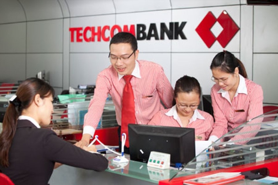 Tin ngân hàng ngày 30/1/2022: Thu nhập của cán bộ nhân viên Techcombank dẫn đầu hệ thống ngân hàng Tin ngân hàng ngày 30/1/2022: Thu nhập của cán bộ nhân viên Techcombank dẫn đầu hệ thống ngân hàng