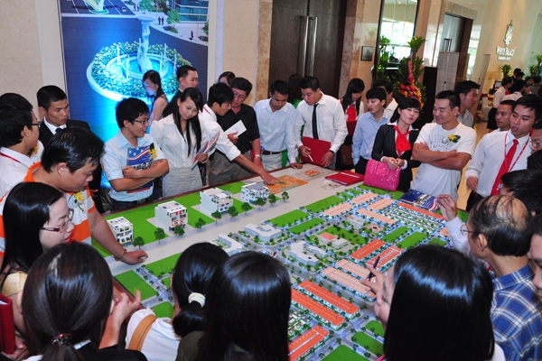 Tin bất động sản nổi bật trong tuần qua: Nhà ở, đất ở liên tục tăng, cao hơn so với thu nhập của người dân