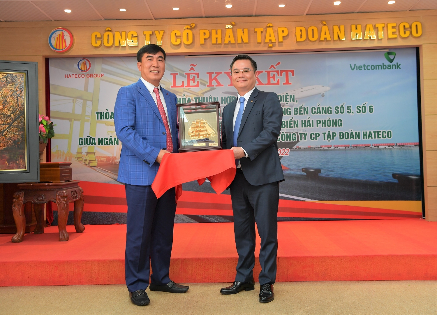 Vietcombank và Hateco Group ký kết Thỏa thuận hợp tác toàn diện