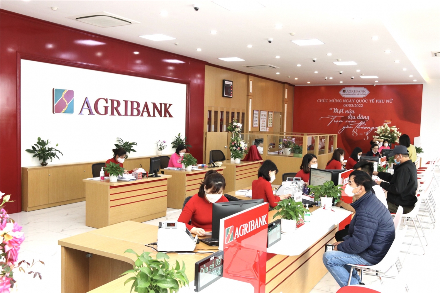 Tin ngân hàng ngày 14/9: Agribank bán 4 lô đất tại TP HCM với giá khởi điểm gần 100 tỉ đồng