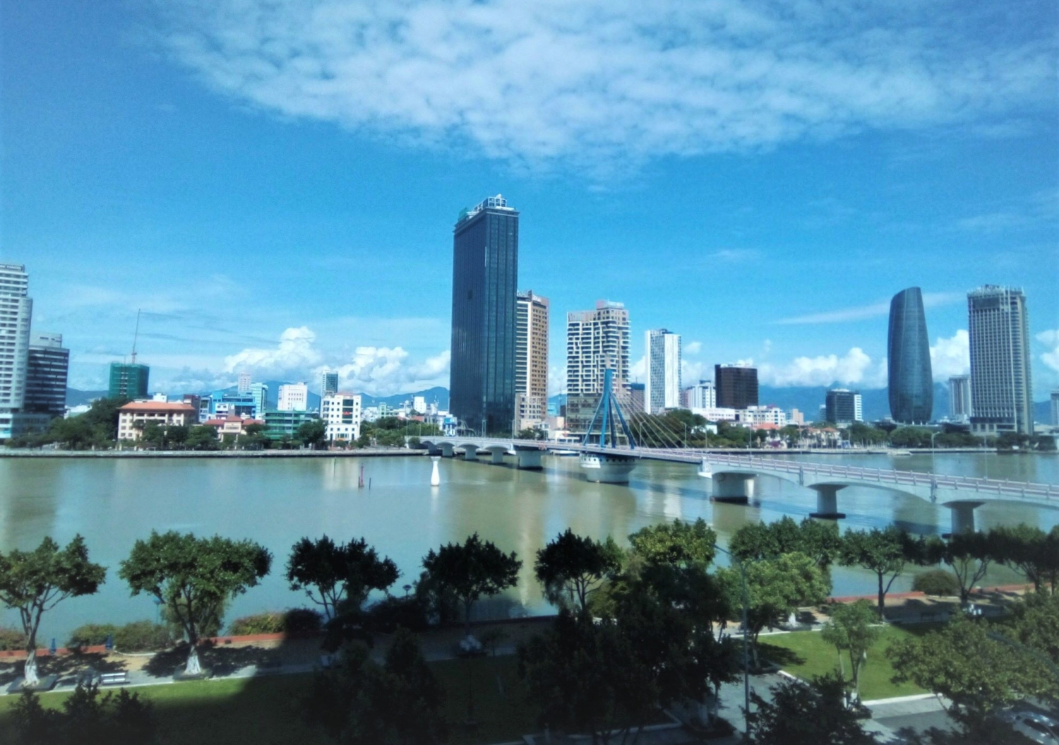 Tin nhanh bất động sản ngày 23/10