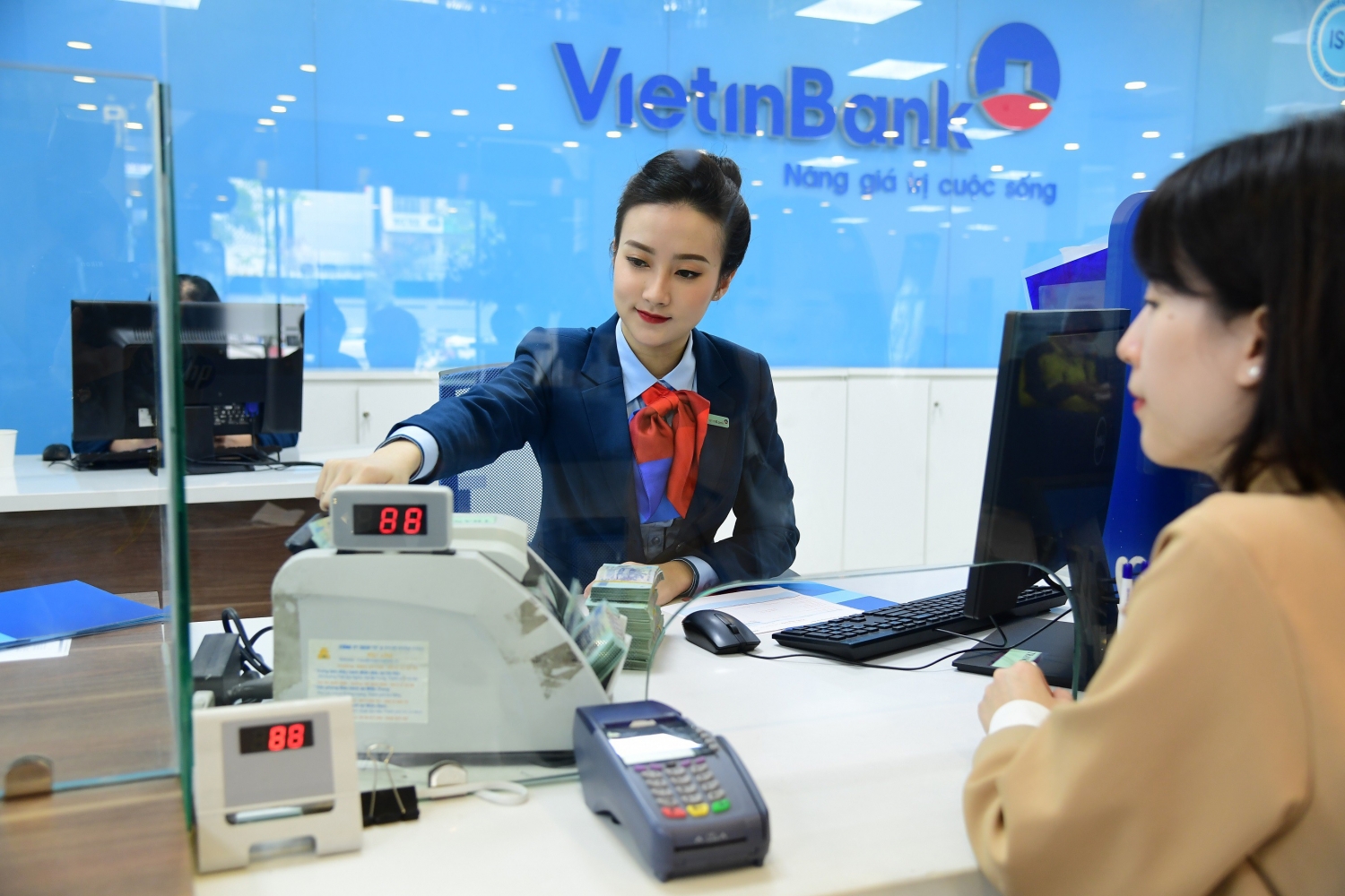 Tin ngân hàng nổi bật trong tuần qua: Nợ xấu nhiều ngân hàng tăng mạnh