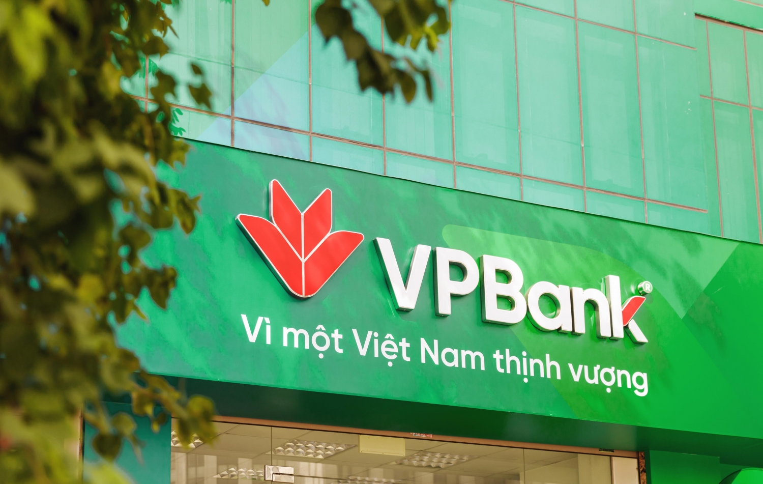 Tin ngân hàng ngày 5/11:  VPBank sắp lấy ý kiến cổ đông về việc mua cổ phiếu quỹ