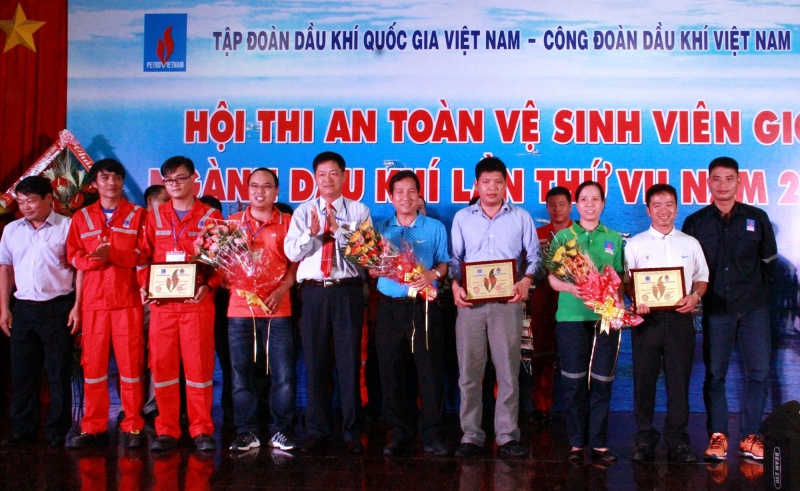 cong doan dau khi be mac hoi thi an toan ve sinh vien gioi