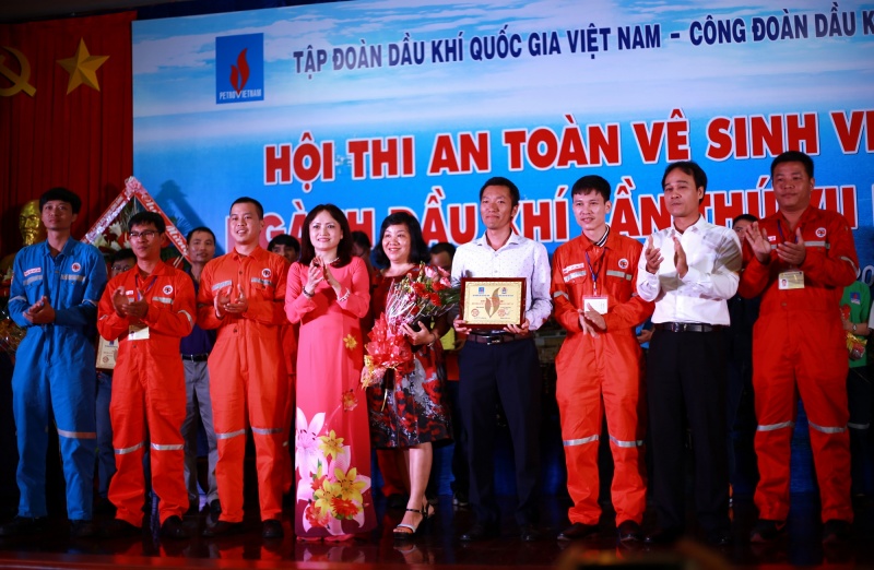 cong doan dau khi be mac hoi thi an toan ve sinh vien gioi