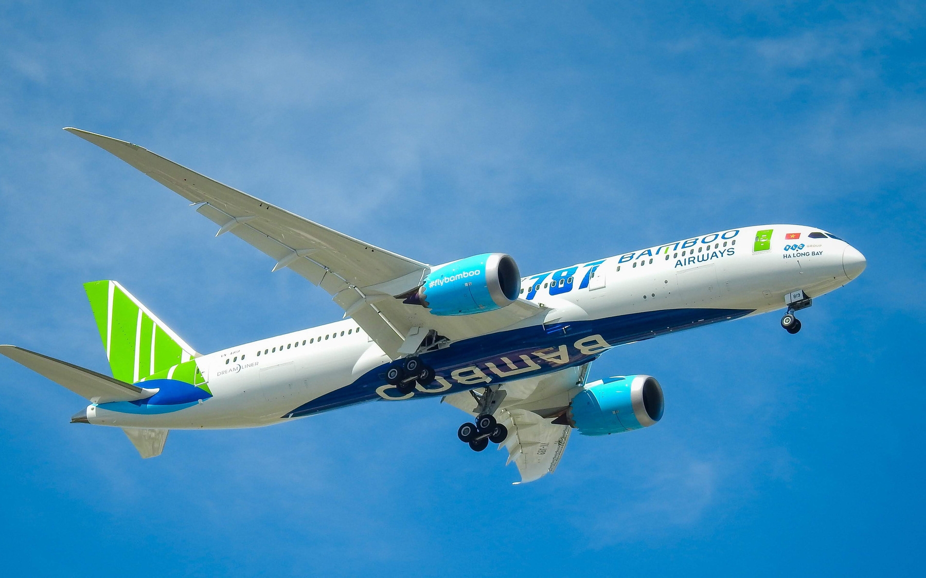 bamboo airways dua chuyen gia chau au den viet nam