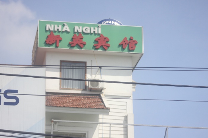 van con bien hieu tieng trung ngay cua ngo thu do