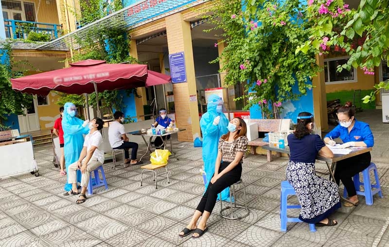 Hà Nội nhiều ngày liên tiếp lập kỷ lục về số ca nhiễm Covid-19