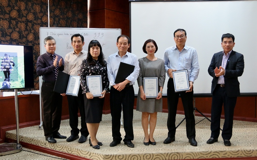 Petrovietnam bế giảng khóa đào tạo “7 thói quen hiệu quả”