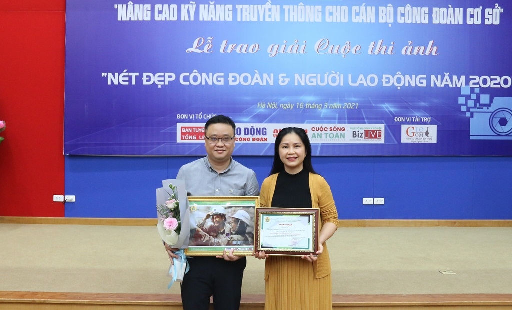 Công đoàn Cơ quan Tổng công ty Phân bón và Hóa chất Dầu khí đoạt giải cuộc thi ảnh “Nét đẹp công đoàn và người lao động” do Tổng Liên đoàn Lao động Việt Nam tổ chức