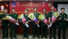 cuu chien binh pvchem nhung tam guong sang giua doi thuong
