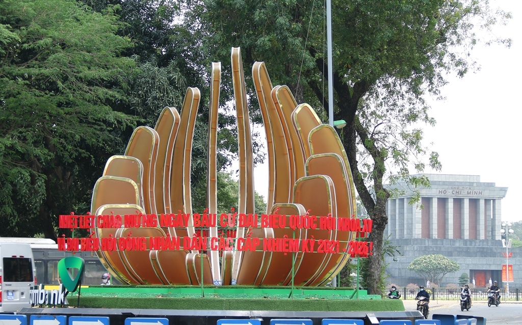 Hà Nội trang hoàng rực rỡ mừng ngày hội lớn Hà Nội trang hoàng rực rỡ mừng ngày hội lớn