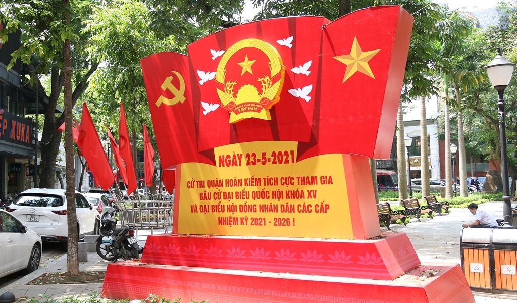 Hà Nội trang hoàng rực rỡ mừng ngày hội lớn Hà Nội trang hoàng rực rỡ mừng ngày hội lớn