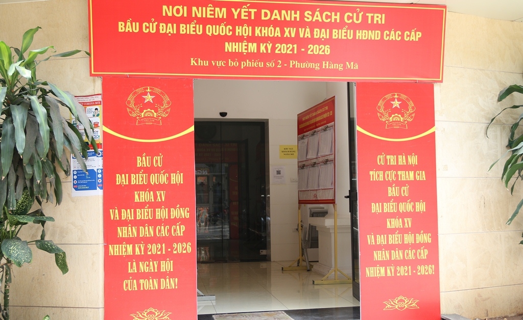 Hà Nội trang hoàng rực rỡ mừng ngày hội lớn Hà Nội trang hoàng rực rỡ mừng ngày hội lớn
