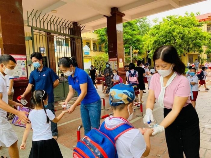 Nhiều địa phương cho học sinh trở lại trường