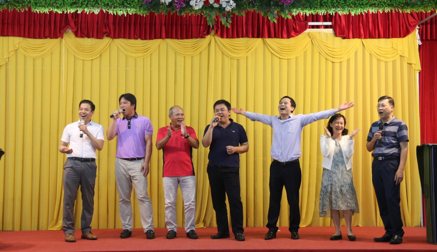 dang uy co quan tap doan to chuc hoat dong giao duc truyen thong cach mang tai thai nguyen tuyen quang