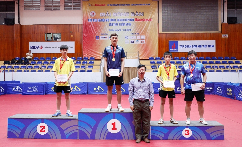pvn gianh 4 huy chuong giai bong ban tranh cup bao hanoimoi lan thu vii