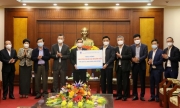 Tổng Giám đốc Petrovietnam Lê Mạnh Hùng làm việc với lãnh đạo tỉnh Hòa Bình