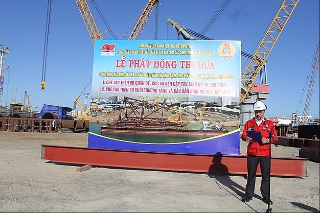Công đoàn Xí nghiệp Xây lắp Vietsovpetro phát động thi đua hoàn thành các hạng mục công trình giàn RC-10 và RC-RB1