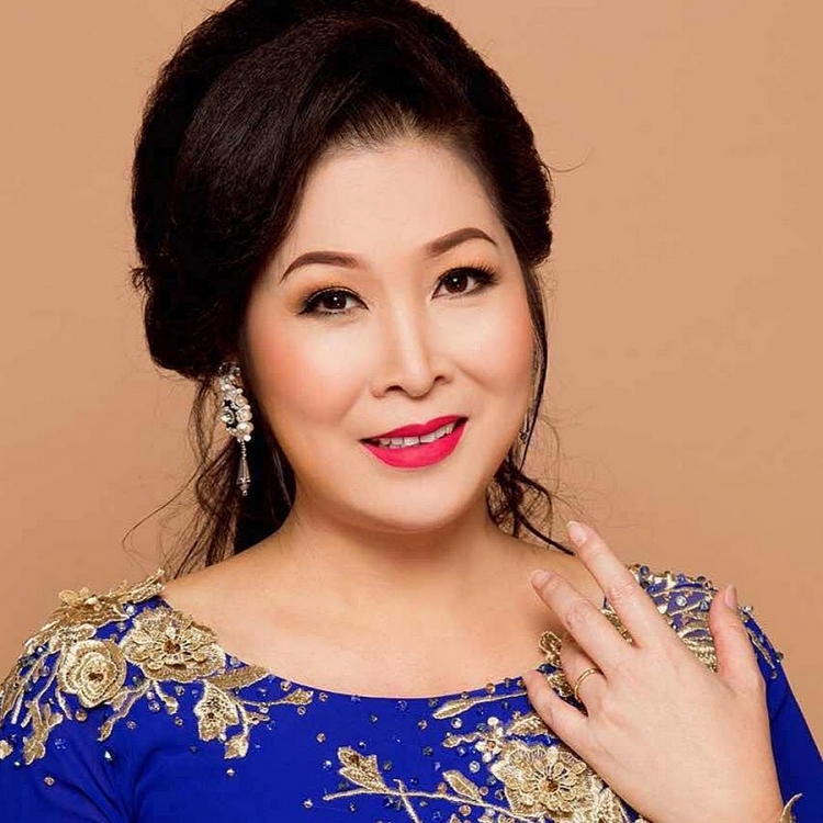 NSND Hồng Vân 