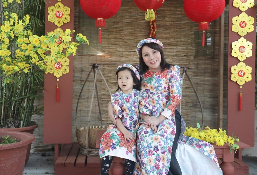 Sao Việt ngày 22/1/2022: Tóc Tiên khoe ảnh ông xã 